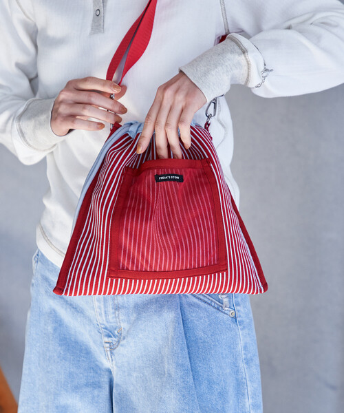 FREAK'S STORE（フリークスストア）の「マルチウェイ 配色ニットフリルショルダーバッグ 限定展開（ショルダーバッグ・レディース・ピンク/ブラウン/サックスブルー/ブラック/ベージュ・ONE SIZE）」の22枚目の写真
