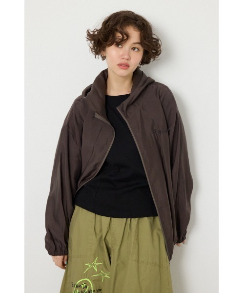 RODEO CROWNS WIDE BOWL（ロデオクラウンズワイドボウル）の「シアーフーディーブルゾン（ブルゾン・レディース・オフホワイト/ダークオレンジ/チャコールグレー/カーキ・FREE）」の12枚目の写真