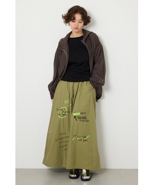 RODEO CROWNS WIDE BOWL（ロデオクラウンズワイドボウル）の「シアーフーディーブルゾン（ブルゾン・レディース・オフホワイト/ダークオレンジ/チャコールグレー/カーキ・FREE）」の14枚目の写真