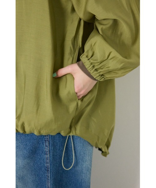 RODEO CROWNS WIDE BOWL（ロデオクラウンズワイドボウル）の「シアーフーディーブルゾン（ブルゾン・レディース・オフホワイト/ダークオレンジ/チャコールグレー/カーキ・FREE）」の6枚目の写真