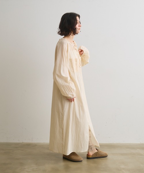 Crisp(クリスプ)の「モチーフレースデザインスモックワンピース(ワンピース・レディース・アイボリー・FREE)」の5枚目の写真