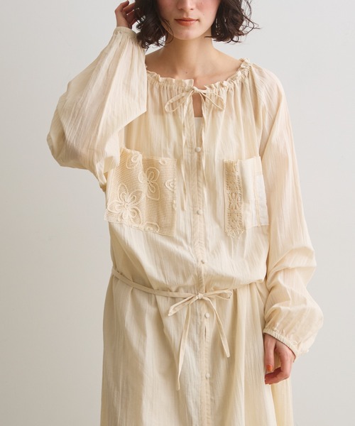 Crisp(クリスプ)の「モチーフレースデザインスモックワンピース(ワンピース・レディース・アイボリー・FREE)」の14枚目の写真