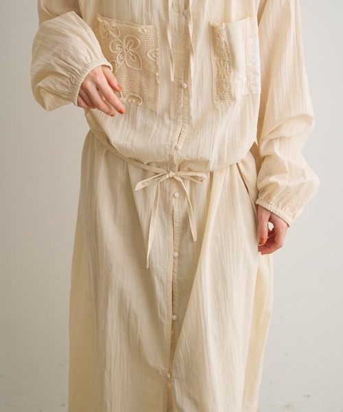 Crisp(クリスプ)の「モチーフレースデザインスモックワンピース(ワンピース・レディース・アイボリー・FREE)」の15枚目の写真