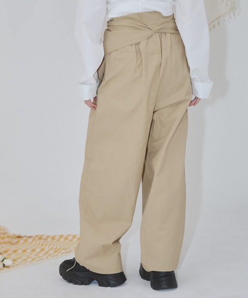 ENVYM(アンビー)の「ナイロンルーズパンツ(その他パンツ・レディース・ブラック/アイボリー/ベージュ・FREE)」の21枚目の写真