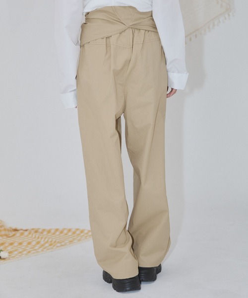 ENVYM(アンビー)の「ナイロンルーズパンツ(その他パンツ・レディース・ブラック/アイボリー/ベージュ・FREE)」の22枚目の写真