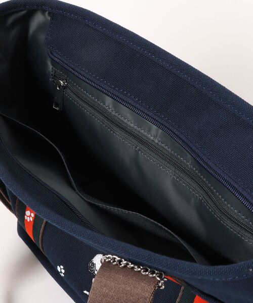 CLATHAS(クレイサス)の「SNOOPYキャンパス 2wayトートバッグ(大)(トートバッグ・レディース・グレー/ベビーピンク/ダークブルー・FREE)」の7枚目の写真