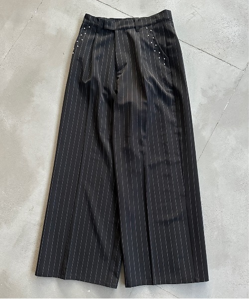 kutir（クティール）の「STUDDED STRIPED WIDE SLACKS／スタッズストライプワイドスラックス（スラックス・メンズ・ブラック/チャコールグレー・SMALL/MEDIUM/LARGE）」の6枚目の写真