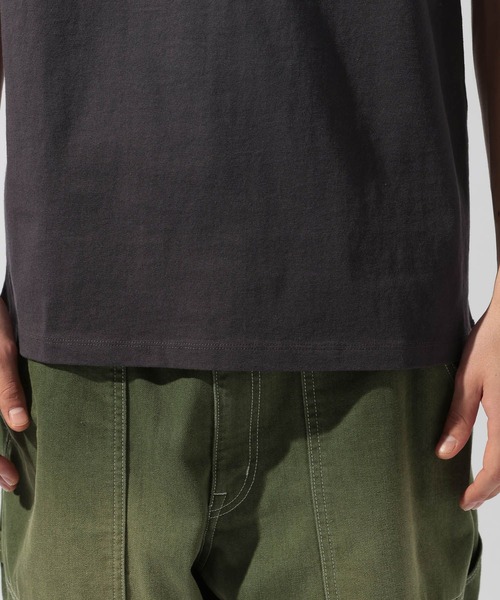 Champion(チャンピオン)の「【Champion(チャンピオン)】グラフィックプリントショートスリーブTシャツ(Tシャツ/カットソー・メンズ・ブラック/ダークブラウン・LARGE)」の16枚目の写真