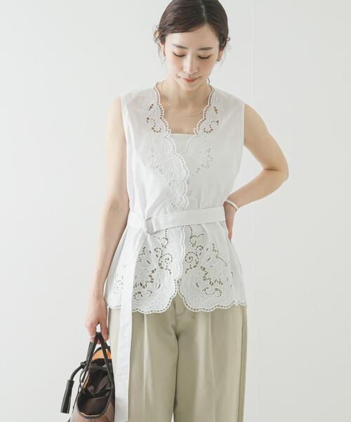 URBAN RESEARCH（アーバンリサーチ）の「カットワーク刺繍ジレ（シャツ/ブラウス・レディース・ホワイト/ブラック・FREE）」の7枚目の写真
