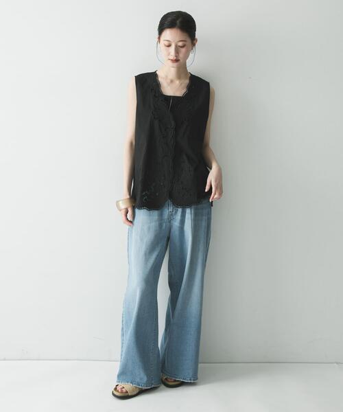 URBAN RESEARCH（アーバンリサーチ）の「カットワーク刺繍ジレ（シャツ/ブラウス・レディース・ホワイト/ブラック・FREE）」の22枚目の写真
