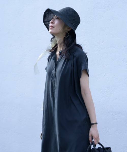kuros'(クロス)の「【kuros'オリジナル】フレンチスリーブAラインワンピース 日本製(ワンピース・レディース・ブラック/チャコールグレー/ホワイト・SMALL/MEDIUM)」の1枚目の写真