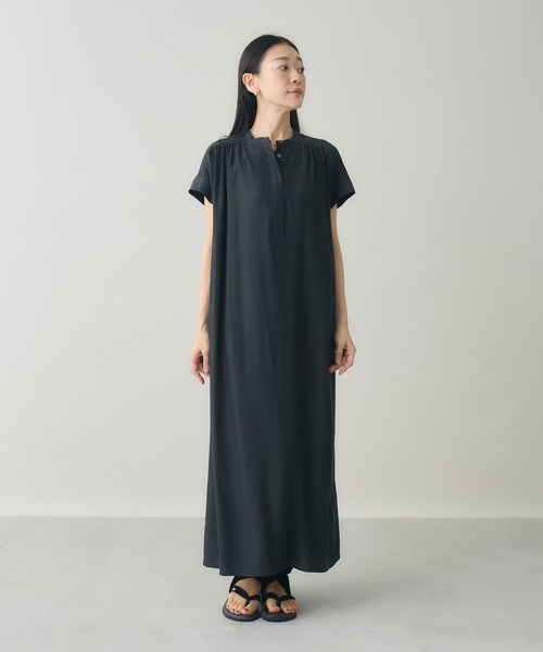 kuros'(クロス)の「【kuros'オリジナル】フレンチスリーブAラインワンピース 日本製(ワンピース・レディース・ブラック/チャコールグレー/ホワイト・SMALL/MEDIUM)」の18枚目の写真