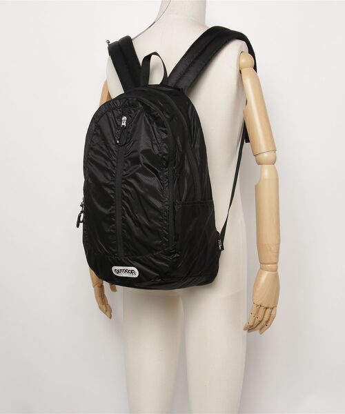 OUTDOOR PRODUCTS(アウトドアプロダクツ)の「【OUTDOOR PRODUCTS / アウトドアプロダクツ】 19L 撥水加工 コーデュラナイロンバックパック(バックパック/リュック・レディース・ブラック・FREE)」の2枚目の写真