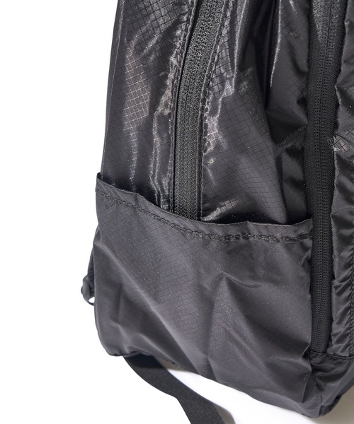 OUTDOOR PRODUCTS(アウトドアプロダクツ)の「【OUTDOOR PRODUCTS / アウトドアプロダクツ】 19L 撥水加工 コーデュラナイロンバックパック(バックパック/リュック・レディース・ブラック・FREE)」の8枚目の写真