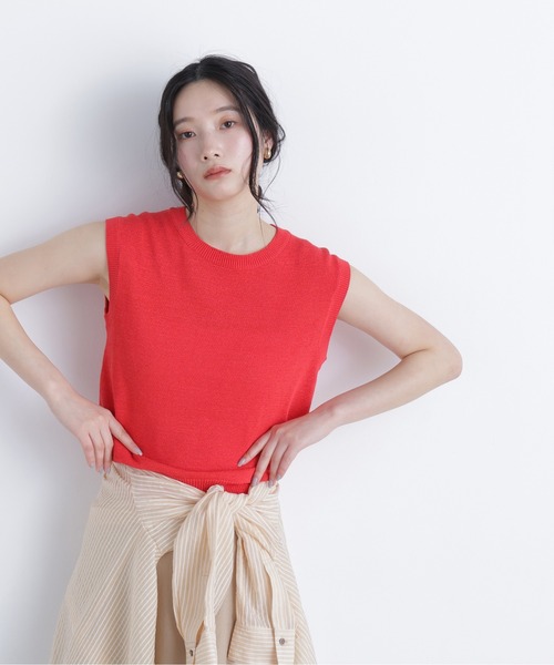 N.(N. Natural Beauty Basic)(エヌエヌナチュラルビューティーベーシック)の「ノースリーブリラクシーニット(ニット/セーター・レディース・ブラック/オフホワイト/レッド・フリ-)」の3枚目の写真