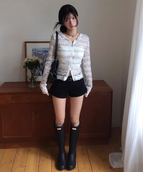 Alvia(アルビア)の「レースジップトップス(パーカー・レディース・ホワイト・M)」の5枚目の写真