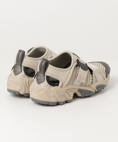 ASICS(アシックス)の「GEL-FILIMY / ゲルフィリミー(サンダル・レディース・ベージュ系その他・25/26/23.5/27.5/29.5/29/27/28/30/26.5/22.5/28.5/24/24.5/25.5/23)」の2枚目の写真