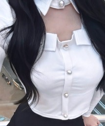 Cutout Pleated Pearl Blouse / カットアウトプリーツパールブラウス