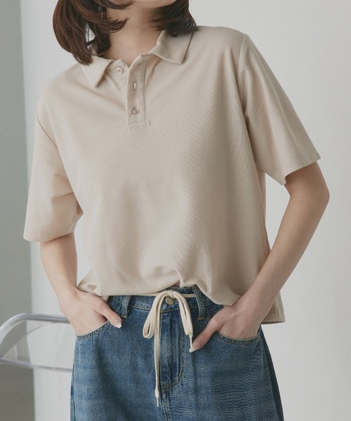 ad thie（アドティエ）の「ベーシック ハーフスリーブ ポロシャツ（ポロシャツ・レディース・アイボリー/グレイッシュベージュ/ネイビー/チャコール/ピンク/ライトブルー/ブラウン・FREE）」の5枚目の写真