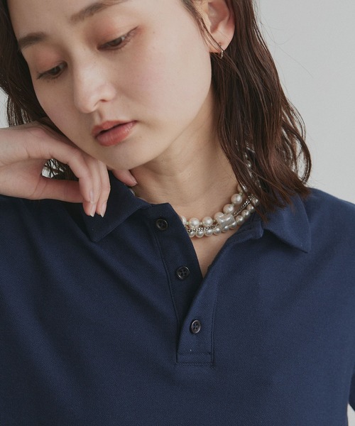 ad thie（アドティエ）の「ベーシック ハーフスリーブ ポロシャツ（ポロシャツ・レディース・アイボリー/グレイッシュベージュ/ネイビー/チャコール/ピンク/ライトブルー/ブラウン・FREE）」の18枚目の写真