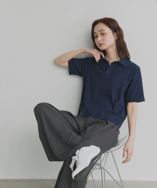 ad thie（アドティエ）の「ベーシック ハーフスリーブ ポロシャツ（ポロシャツ・レディース・アイボリー/グレイッシュベージュ/ネイビー/チャコール/ピンク/ライトブルー/ブラウン・FREE）」の19枚目の写真