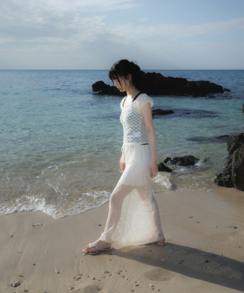 ROSEFRANTZ（ロゼフランツ）の「Lace Shirring Crop T-shirt [Cream]（Tシャツ/カットソー・レディース・Cream・OS）」の9枚目の写真
