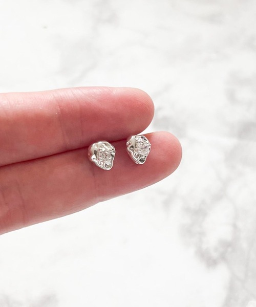 yu-ka(ユーカ)の「YU-KA:ジルコニアハート スタッドミニピアス Zirconia heart stud mini earrings(ピアス(両耳用)・レディース・シルバー・FREE)」の1枚目の写真