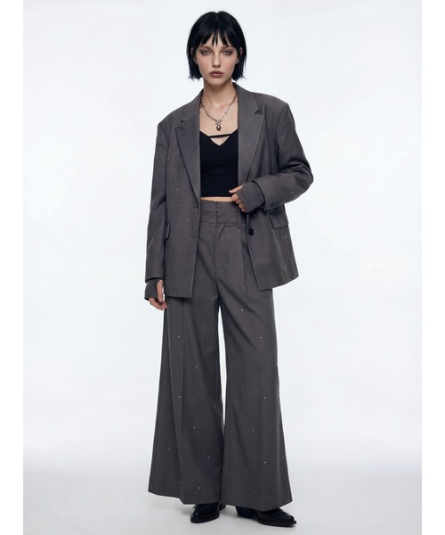 TAJEN:T（タジェント）の「【TAJEN:T】BACK OPEN RHINESTONE TAILORED JACKET/バックオープンラインストーンテーラードジャケット（テーラードジャケット・レディース・グレー/ブラック・2/1）」の3枚目の写真