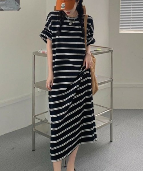 mielu(ミエル)の「ボーダーTワンピース(ワンピース・レディース・ブラック・LARGE/SMALL/MEDIUM)」の1枚目の写真