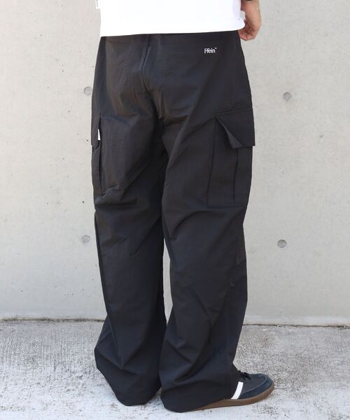 FFEIN（フェイン）の「【FFEIN(フェイン)】ナイロンテックワイドカーゴパンツ / ドローコード ブロークコア シティ ワンポイント シンプル ノームコア（その他パンツ・メンズ・ブラック/ネイビー/アイボリー・LARGE/MEDIUM/SMALL）」の16枚目の写真