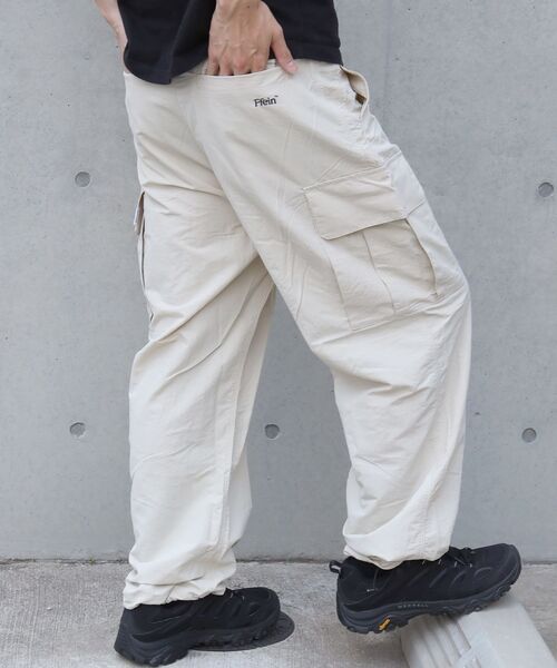 FFEIN（フェイン）の「【FFEIN(フェイン)】ナイロンテックワイドカーゴパンツ / ドローコード ブロークコア シティ ワンポイント シンプル ノームコア（その他パンツ・メンズ・ブラック/ネイビー/アイボリー・LARGE/MEDIUM/SMALL）」の22枚目の写真