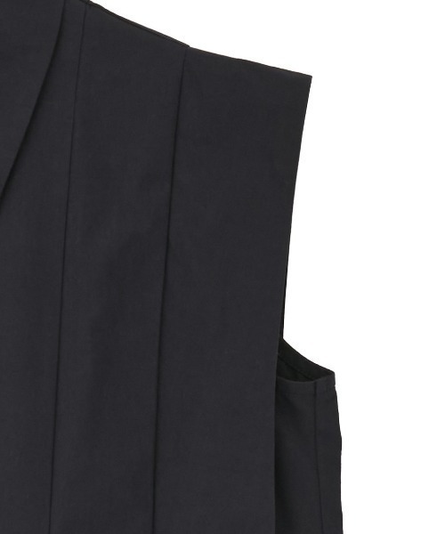 CLANE(クラネ)の「【CLANE/クラネ】PANELL PLEAT SQUARE SLEEVE SHIRTS/パネルプリーツスクエアスリーブシャツ(シャツ/ブラウス・レディース・ミント/ホワイト/ネイビー・1)」の12枚目の写真