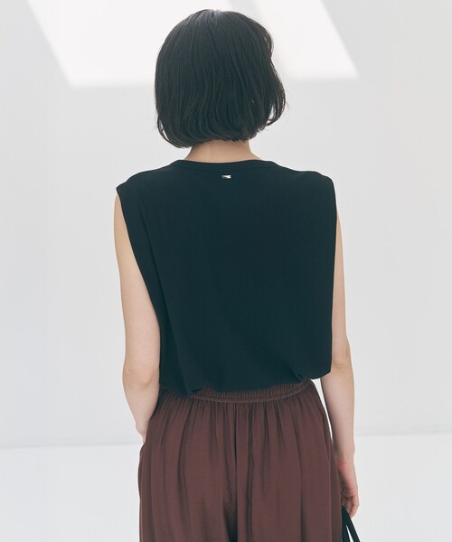 UNFILO(アンフィーロ)の「ドライタッチフライス ノースリーブ Tシャツ(Tシャツ/カットソー・レディース・ホワイト系/ダークブラウン系/ブラック系・X-LARGE)」の11枚目の写真