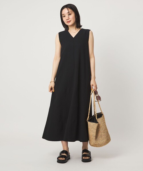 green label relaxing(グリーンレーベルリラクシング)の「【WEB限定】<at ease>カラミ ノースリーブ ワンピース(ワンピース・レディース・ブラック/ロイヤルブルー/ケリーグリーン・FREE)」の5枚目の写真