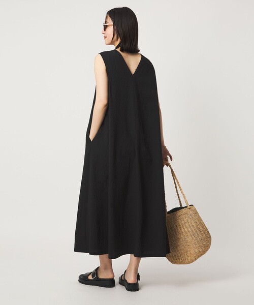 green label relaxing(グリーンレーベルリラクシング)の「【WEB限定】<at ease>カラミ ノースリーブ ワンピース(ワンピース・レディース・ブラック/ロイヤルブルー/ケリーグリーン・FREE)」の7枚目の写真