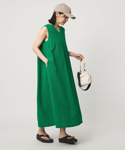 green label relaxing(グリーンレーベルリラクシング)の「【WEB限定】<at ease>カラミ ノースリーブ ワンピース(ワンピース・レディース・ブラック/ロイヤルブルー/ケリーグリーン・FREE)」の14枚目の写真