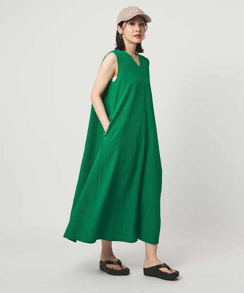 green label relaxing(グリーンレーベルリラクシング)の「【WEB限定】<at ease>カラミ ノースリーブ ワンピース(ワンピース・レディース・ブラック/ロイヤルブルー/ケリーグリーン・FREE)」の15枚目の写真