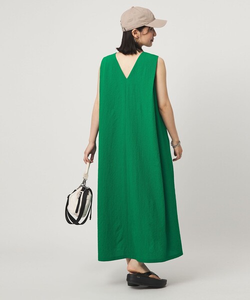 green label relaxing(グリーンレーベルリラクシング)の「【WEB限定】<at ease>カラミ ノースリーブ ワンピース(ワンピース・レディース・ブラック/ロイヤルブルー/ケリーグリーン・FREE)」の16枚目の写真