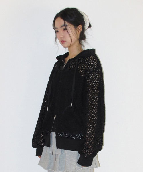 AMESWORLDWIDE（アメスワールドワイド）の「LACE HOODIE ZIP-UP BLACK（パーカー・レディース・その他・FREE）」の3枚目の写真
