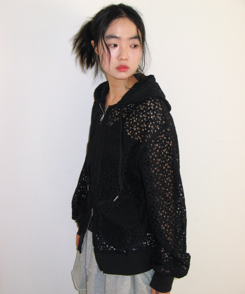 AMESWORLDWIDE（アメスワールドワイド）の「LACE HOODIE ZIP-UP BLACK（パーカー・レディース・その他・FREE）」の6枚目の写真