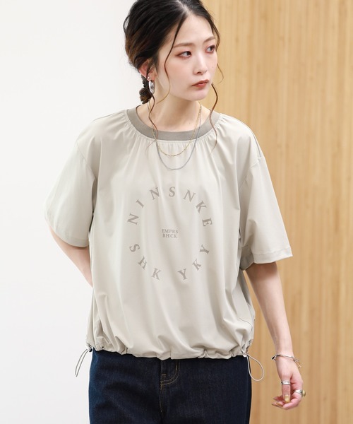 EGLANTINE（エグランティーヌ）の「EGLANTINE 接触冷感+UVカット ナイロンロゴプルオーバー 半袖（Tシャツ/カットソー・レディース・サンドベージュ/ブラック/チャコールグレー・38）」の22枚目の写真
