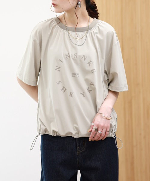 EGLANTINE（エグランティーヌ）の「EGLANTINE 接触冷感+UVカット ナイロンロゴプルオーバー 半袖（Tシャツ/カットソー・レディース・サンドベージュ/ブラック/チャコールグレー・38）」の13枚目の写真