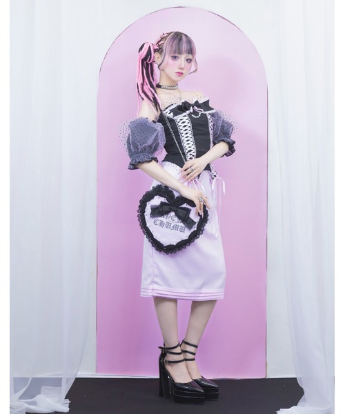 AVENCHUMU(アバンチュウム)の「Race up off shoulder tulle puff tops(チューブトップ・レディース・ブラック×ピンク/ブラック・XS/FREE)」の22枚目の写真