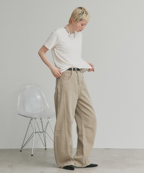 ad thie(アドティエ)の「カップ付き ベーシック コンパクト Tシャツ(Tシャツ/カットソー・レディース・ブラック/アイボリー・FREE)」の16枚目の写真