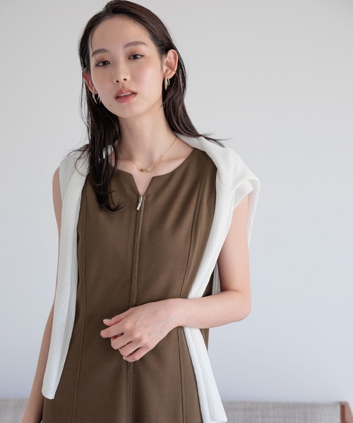 Andemiu(アンデミュウ)の「フロントZIPカットワンピース861055(ワンピース・レディース・ブラック/チャコールグレー/モカ・FREE)」の9枚目の写真