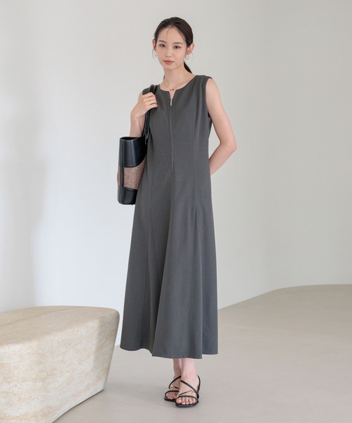 Andemiu(アンデミュウ)の「フロントZIPカットワンピース861055(ワンピース・レディース・ブラック/チャコールグレー/モカ・FREE)」の11枚目の写真