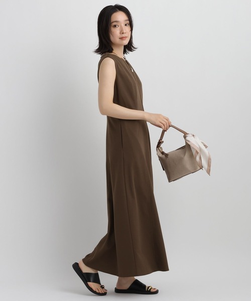 Andemiu(アンデミュウ)の「フロントZIPカットワンピース861055(ワンピース・レディース・ブラック/チャコールグレー/モカ・FREE)」の19枚目の写真