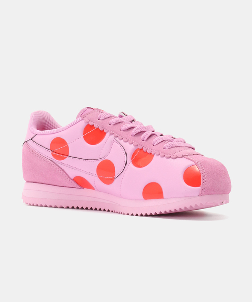 NIKE(ナイキ)の「NIKE WMNS CORTEZ IR1332-500(スニーカー・レディース・ピンク・23cm/23.5cm/24cm/24.5cm)」の4枚目の写真