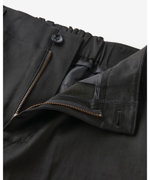 DoCLASSE（ ドゥクラッセ）の「コットン混サテン・テーパードパンツ（その他パンツ・レディース・ブラック/ベージュ・11/13/15 /9/7）」の5枚目の写真