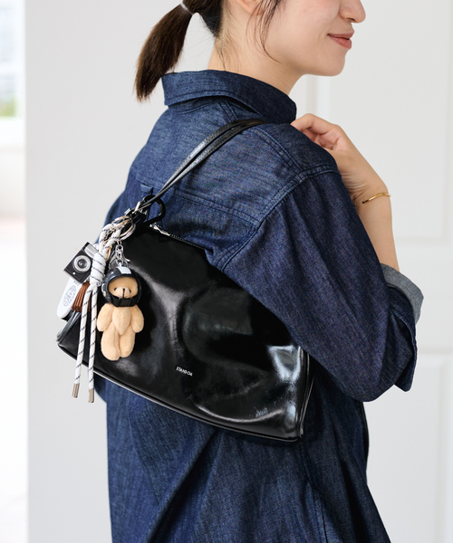 U by SPICK&SPAN(ユーバイスピックアンドスパン)の「《追加》STAND OIL / スタンドオイル Melly Bag(ハンドバッグ・レディース・ブラウン/ブラック・FREE)」の5枚目の写真